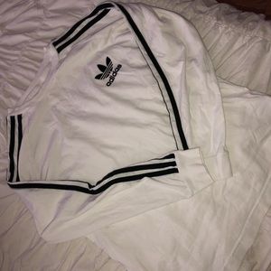 ✨ADIDAS LONG SLEEVE TOP✨